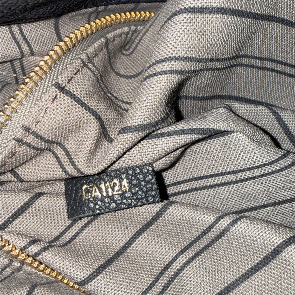 Authentic LOUIS VUITTON Empreinte Artsy MM Black - Picture 8 of 8